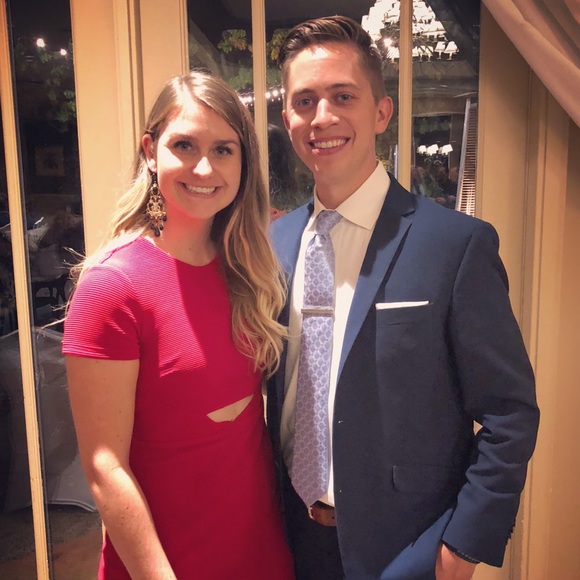 Meet your Posher, Emily - Picture 2 of 3